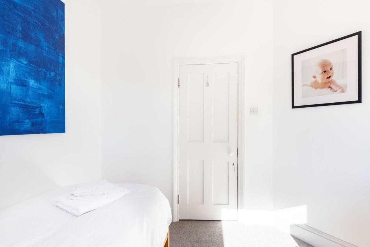Вилла Gorgeous, 4 Bed Victorian House In Dollis Hill Лондон Экстерьер фото